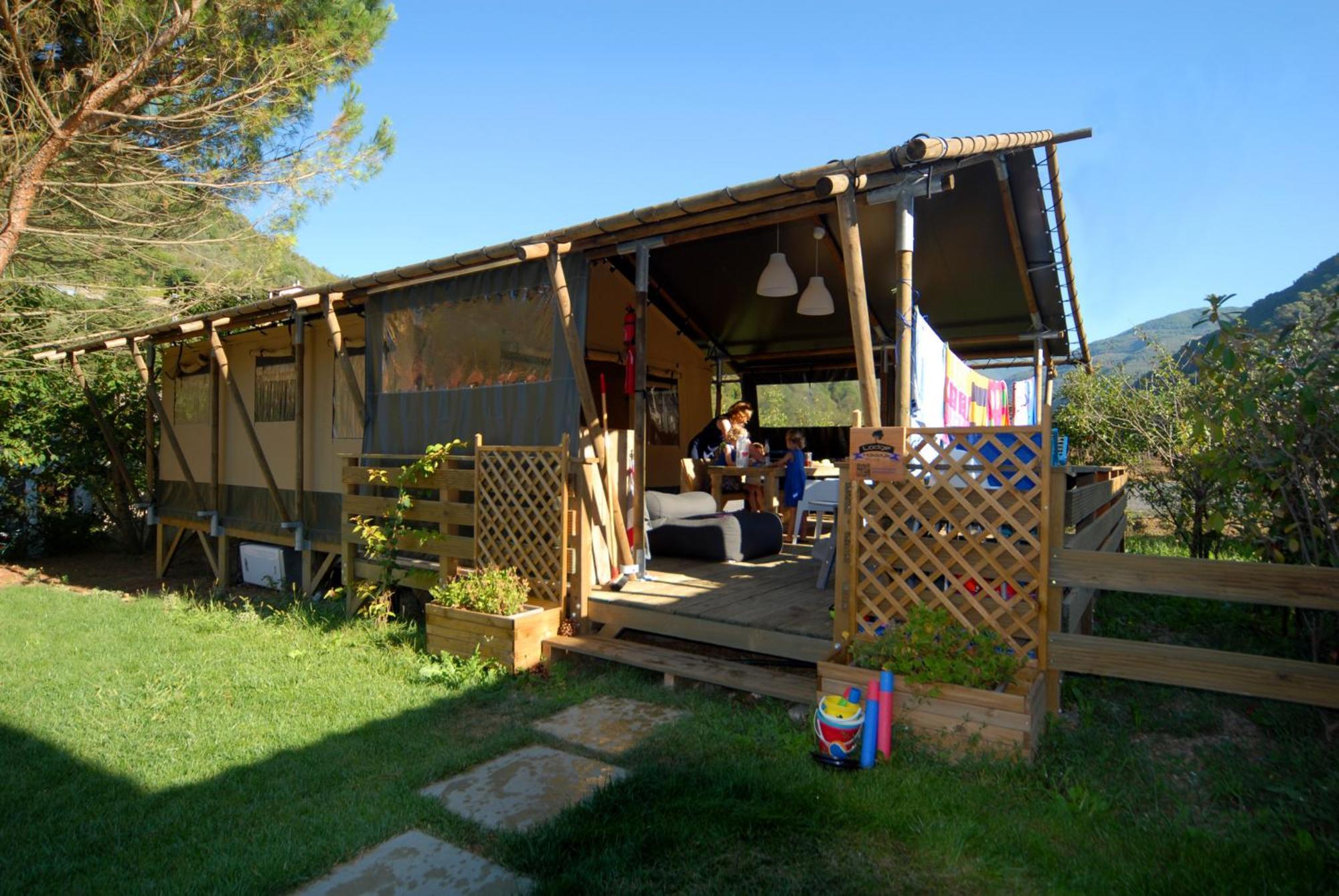 Delle Rose & Glamping Village Isolabona