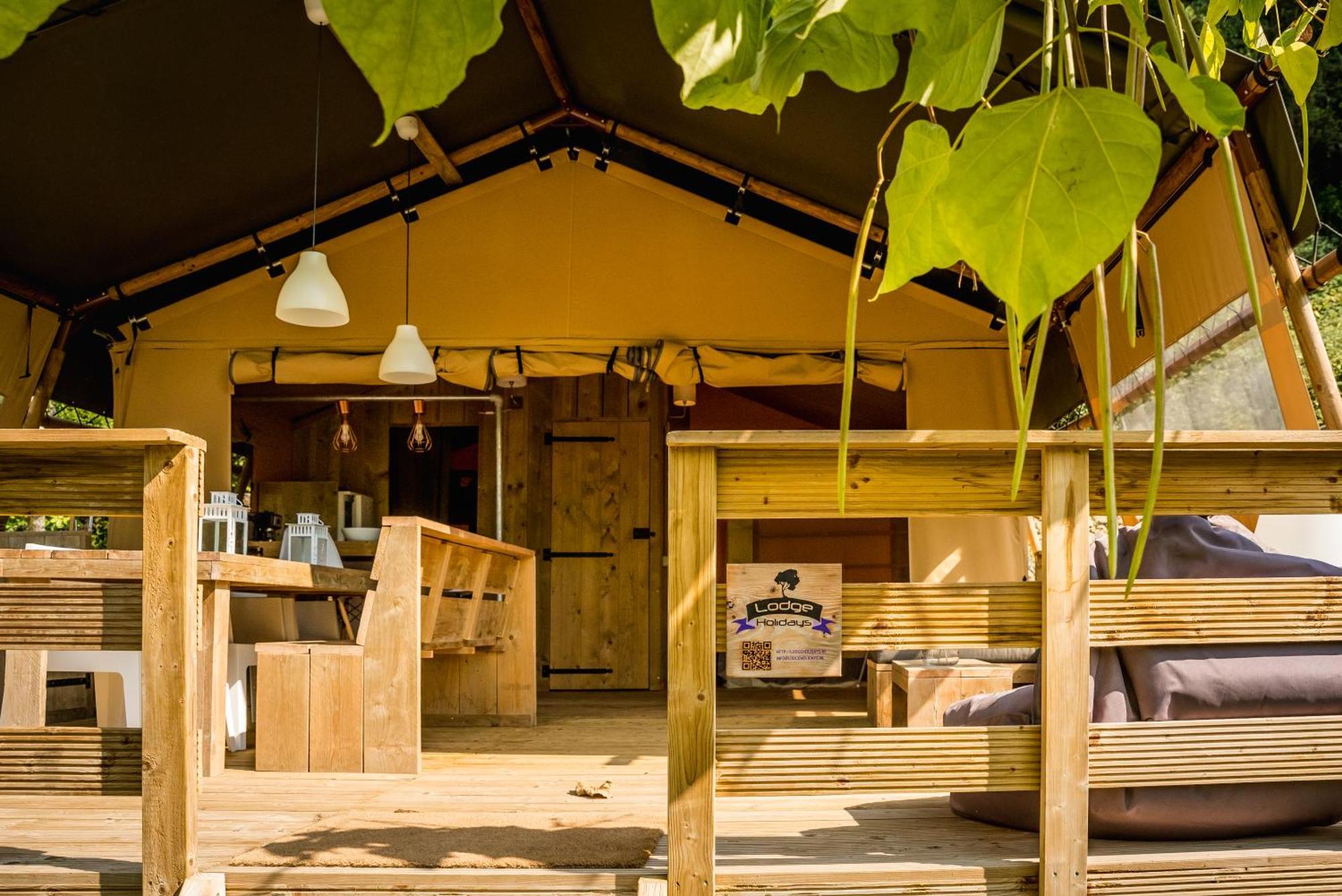 Delle Rose & Glamping Village Aldeamento Turístico Isolabona